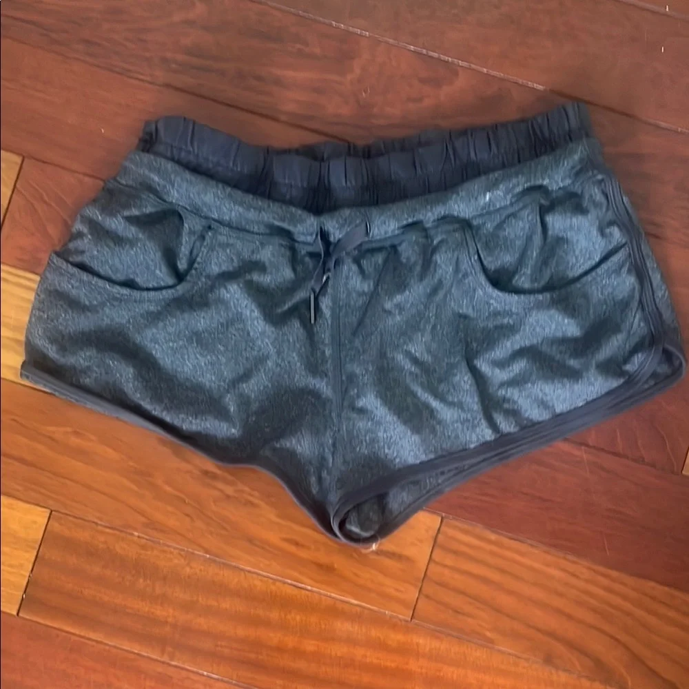 Lululemon Strength & Tone Coal Shorts - Picture 1 of 3
